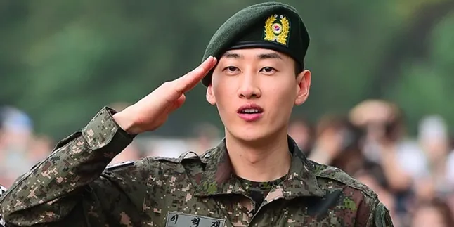 Eunhyuk SuJu Selesai Wamil, Dapat Ancaman Lucu Dari Fans Eunhyuk SuJu Selesai Wamil, Dapat Ancaman Lucu Dari Fans