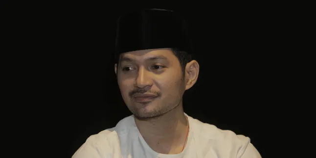 Evan Sanders Belajar Ngaji pada Irwansyah, Tertarik Dalami Agama Evan Sanders Belajar Ngaji pada Irwansyah, Tertarik Dalami Agama