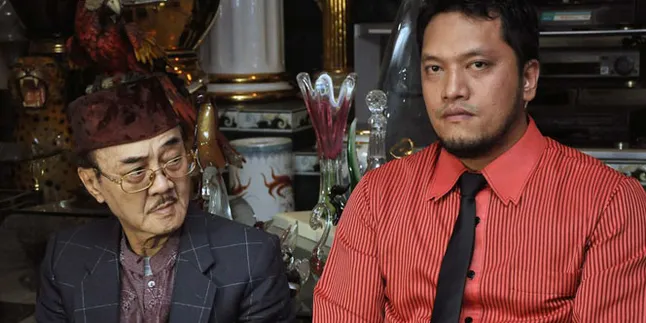 Eyang Subur Melepas 4 Istrinya