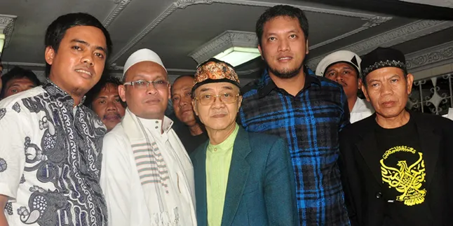 Eyang Subur Tetap Yakin Calonkan Diri Jadi Presiden