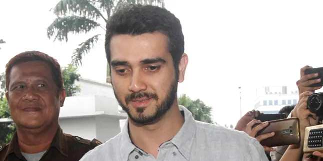 Fachri Albar Minta Keringanan Karena Dituntut 9 Bulan Jalani Rehabilitasi