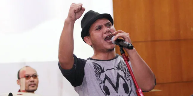 Fadly Musikimia Tanam Sendiri Sayuran Yang Ia Makan