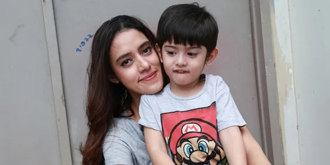 Fairuz A Rafiq Merasa Difitnah Oleh Galih Ginanjar Fairuz A Rafiq Merasa Difitnah Oleh Galih Ginanjar