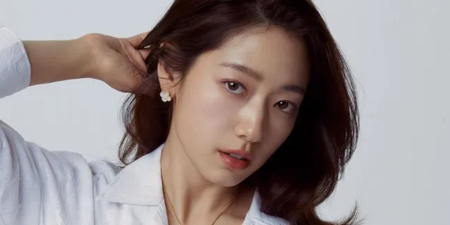 Fakta Menarik Park Shin Hye, Ratu Drakor yang Ternyata Pernah Bercita-Cita Jadi Polwan Fakta Menarik Park Shin Hye, Ratu Drakor yang Ternyata Pernah Bercita-Cita Jadi Polwan