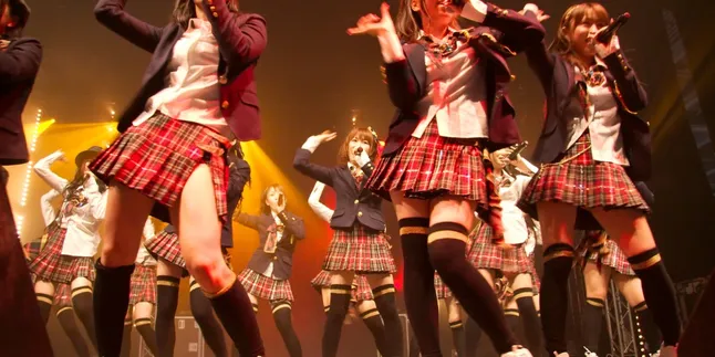 Fakta Menarik Soal Lagu Terpopuler AKB48, 'Heavy Rotation'! Fakta Menarik Soal Lagu Terpopuler AKB48, 'Heavy Rotation'!
