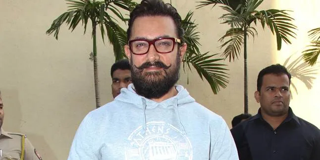 Kisah Hidup Aamir Khan, Masa Kecil Sulit - Makin Keren di Usia 52