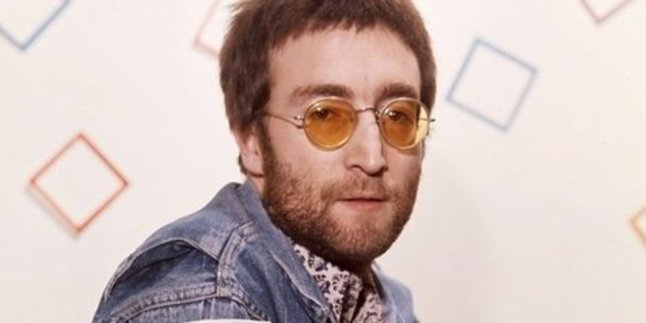 Unique Facts About John Lennon, the Vocalist of The Beatles Who Liked to Sleep in a Coffin While Alive