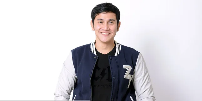 Fakta Vino G Bastian, Dari Celana Dalam Sampai Pipis Sembarangan!