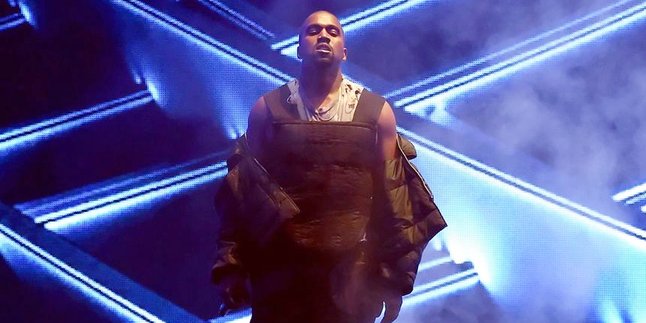 Fals Sejak Nada Pertama, Kanye West Dicerca Habis-Habisan