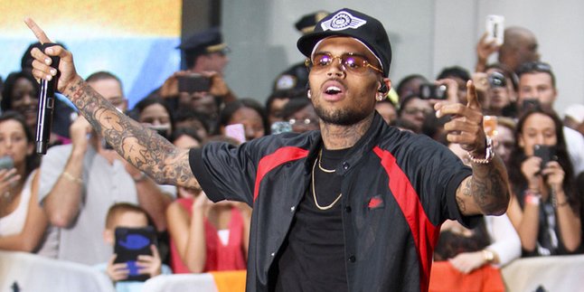 Fan Base Besar, Chris Brown Bawa Dancer ke Konser Indonesia