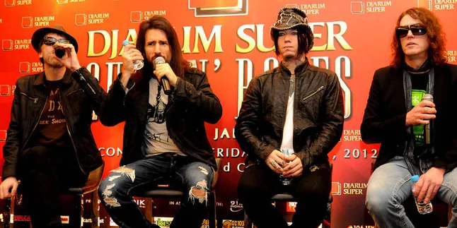 Fans Guns N Roses Pilih Tukarkan Tiket Fans Guns N Roses Pilih Tukarkan Tiket