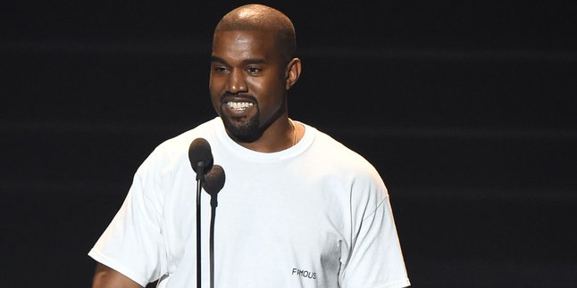 Fans Kanye West Streaming 'Hey Mama' Demi Gagalkan Laju Album Baru Taylor Swift