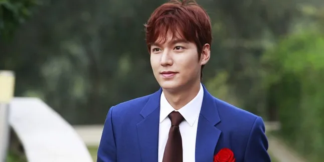 Fans Menikah, Lee Min Ho Kirimkan Karangan Bunga Spesial