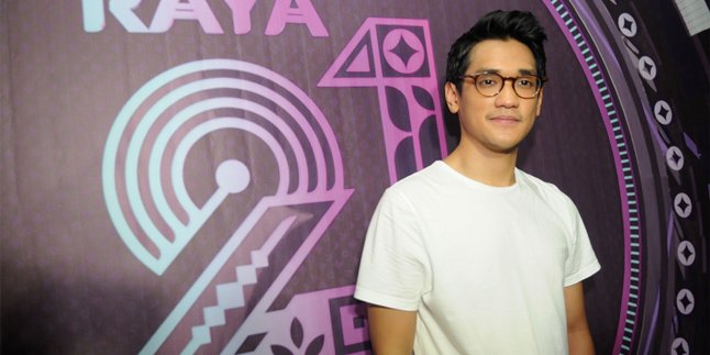 Fans Setia Mendukung, Ini Hal Mengharukan Yang Dilakukan Afgan