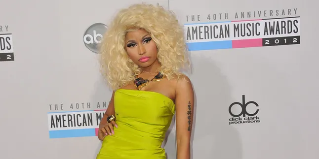 Fantastis! Anaconda Nicki Minaj Sabet Platinum