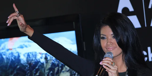 Farah Quinn: Nonton Infotainment Sekali-Kali Nggak Apa-Apa