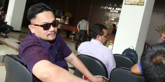 Farhat Abbas Akhirnya Disidang, Anggap JPU Tidak Teliti Farhat Abbas Akhirnya Disidang, Anggap JPU Tidak Teliti