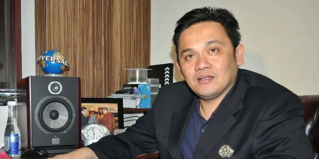 Farhat Abbas Anggap Sah Ustaz Solmed Pasang Tarif