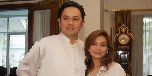 Farhat Abbas: Gak Ada Cerita Soal Rumah Tangga! Farhat Abbas: Gak Ada Cerita Soal Rumah Tangga!