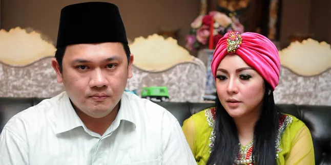 Farhat Abbas Jadi Tahanan Kota, Inikah Sindiran Tajam Regina?