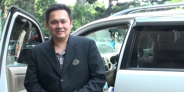 Farhat Abbas Minta Hukum Timbang Adil Kasusnya Dengan Dhani Farhat Abbas Minta Hukum Timbang Adil Kasusnya Dengan Dhani