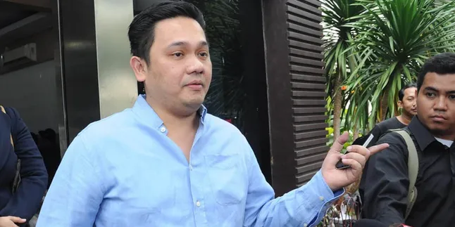 Farhat Abbas Sebut Wajar Kalau Laki-Laki Punya Wanita Lain