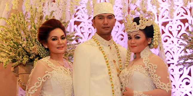 Farhat Abbas Tak Hadiri Pernikahan Anak, Nia Daniati Bungkam Farhat Abbas Tak Hadiri Pernikahan Anak, Nia Daniati Bungkam