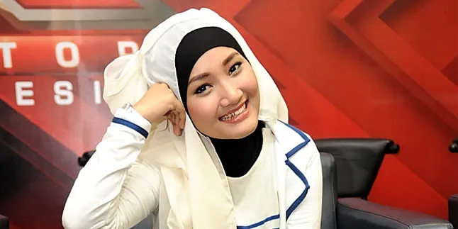 Fatin Pernah Tolak Dibelikan Sepatu Mahal Oleh Ayahnya Fatin Pernah Tolak Dibelikan Sepatu Mahal Oleh Ayahnya