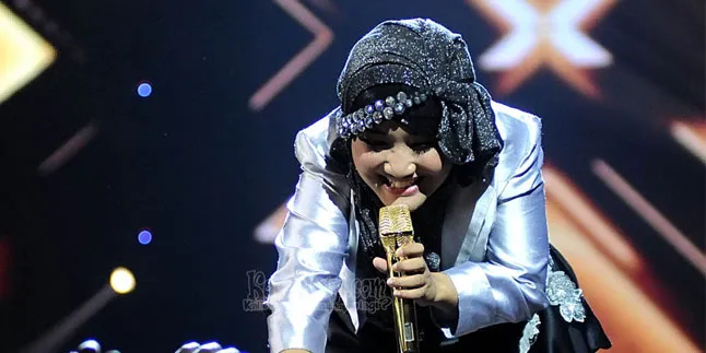 Fatin Shidqia Lubis Merasa Lucu Tiba-Tiba Terkenal Fatin Shidqia Lubis Merasa Lucu Tiba-Tiba Terkenal
