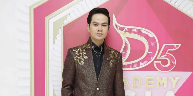 Faul Lolos, Maria Calista Tersenggol di Top 12 DA Asia 5 Faul Lolos, Maria Calista Tersenggol di Top 12 DA Asia 5