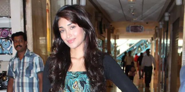 FBI Akan Bantu Telusuri Kasus Jiah Khan? FBI Akan Bantu Telusuri Kasus Jiah Khan?