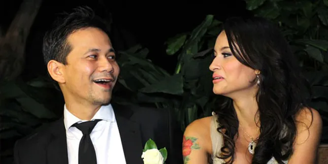 Februari 2013, Rebecca Ulang Tahun Bareng Persalinan