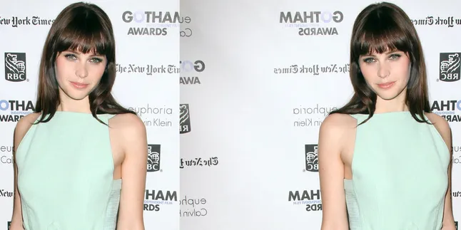 Felicity Jones Bangga Dapat Nominasi BAFTA Bareng Idolanya Felicity Jones Bangga Dapat Nominasi BAFTA Bareng Idolanya