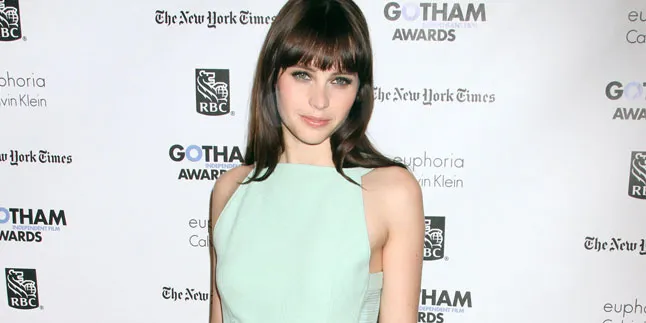 Felicity Jones Bocorkan Perannya di 'AMAZING SPIDER-MAN 2' Felicity Jones Bocorkan Perannya di 'AMAZING SPIDER-MAN 2'
