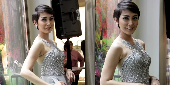 Fenita Arie Beri 'Kode' Minta Dibelikan Berlian Fenita Arie Beri 'Kode' Minta Dibelikan Berlian