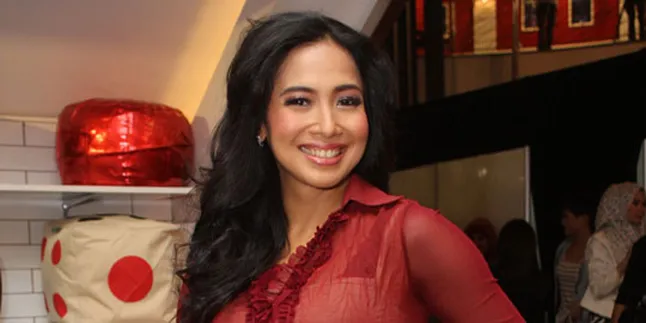 Feny Rose Garap DVD dan CD Senam Zapfenation