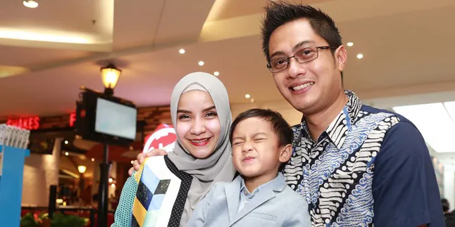 Ferry Ardiansyah Bangga Aktingnya Bisa Dinikmati Sang Anak Ferry Ardiansyah Bangga Aktingnya Bisa Dinikmati Sang Anak