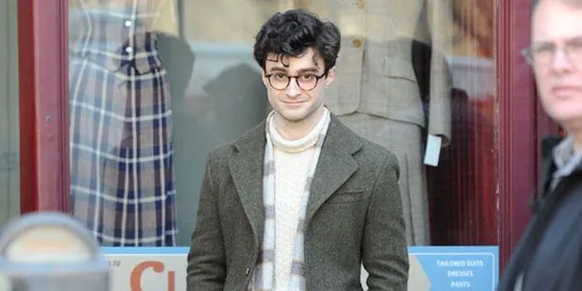 Film Daniel Radcliffe Bertema Gay Rilis Poster