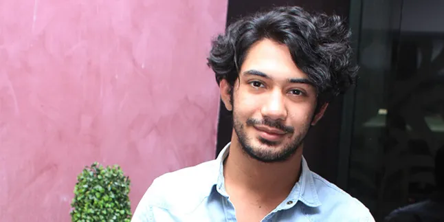 Film 'HABIBIE & AINUN' Diganjar Penghargaan, Reza Rahadian Bersyukur Film 'HABIBIE & AINUN' Diganjar Penghargaan, Reza Rahadian Bersyukur