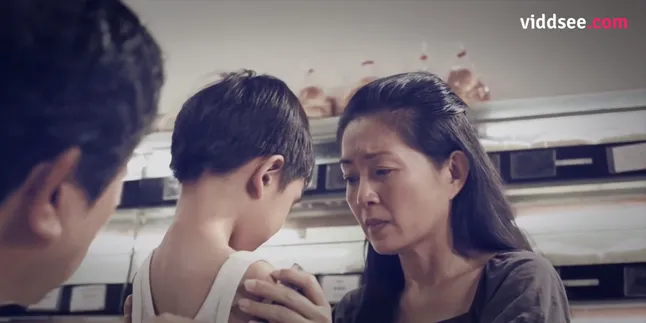 Film Pendek Ini Mengajarkan Tuk Saling Berbagi, Bikin Hati Adem! Film Pendek Ini Mengajarkan Tuk Saling Berbagi, Bikin Hati Adem!
