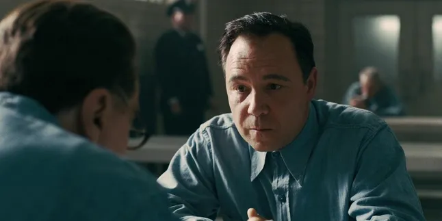 Film Terbaik Stephen Graham yang Membawanya Raih Best Actor di Emmy 2025 Film Terbaik Stephen Graham yang Membawanya Raih Best Actor di Emmy 2025