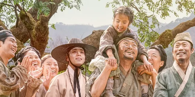 The film 'THE KING'S WARDEN' becomes the 5th largest box office hit in Korean history, breaking new records