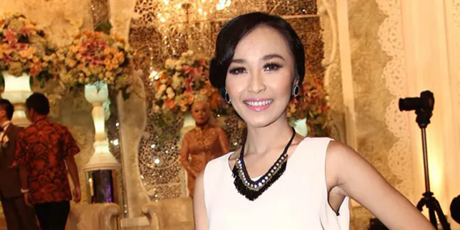 Finansial Tak Penting, Rini Wulandari Cari Suami Tanggung Jawab