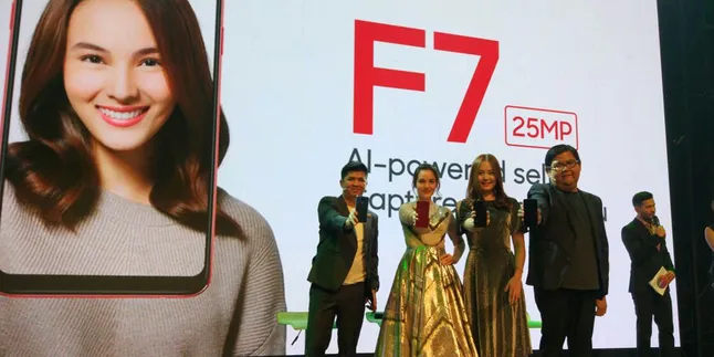 #FitTheRealYou Bareng Chelsea Islan di Launching OPPO F7 #FitTheRealYou Bareng Chelsea Islan di Launching OPPO F7