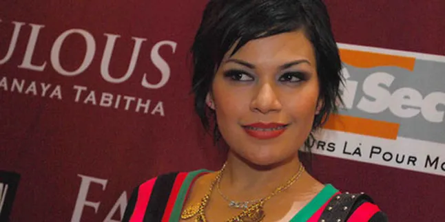 Fla Priscilla Konsentrasi Mengasuh Anak