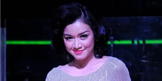 Fokus Karir, Margareth Mamamia Rela Cuti Kuliah