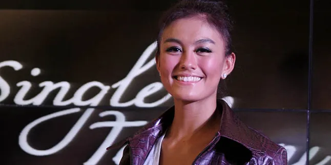 [Foto] Agnes Monica, Sederhana Tapi Cantik!