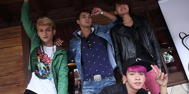 [FOTO] Aksi Keren S4 Saat Tampil di Korea Selatan