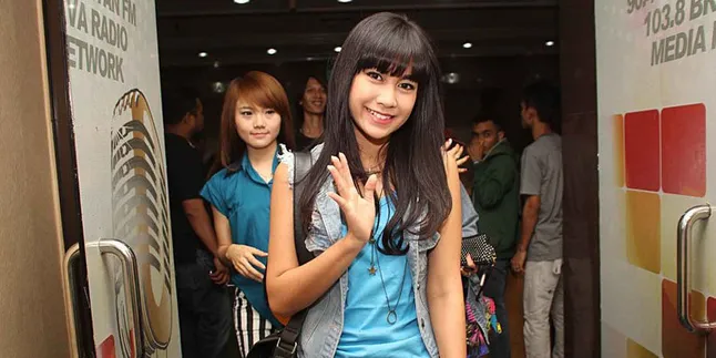 [Foto] Anisa Rahma Jadi Model Video Klip Lyla!