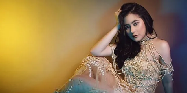 FOTO: Bagaikan Dewi Kayangan, Prilly Latuconsina Tampil Memukau!